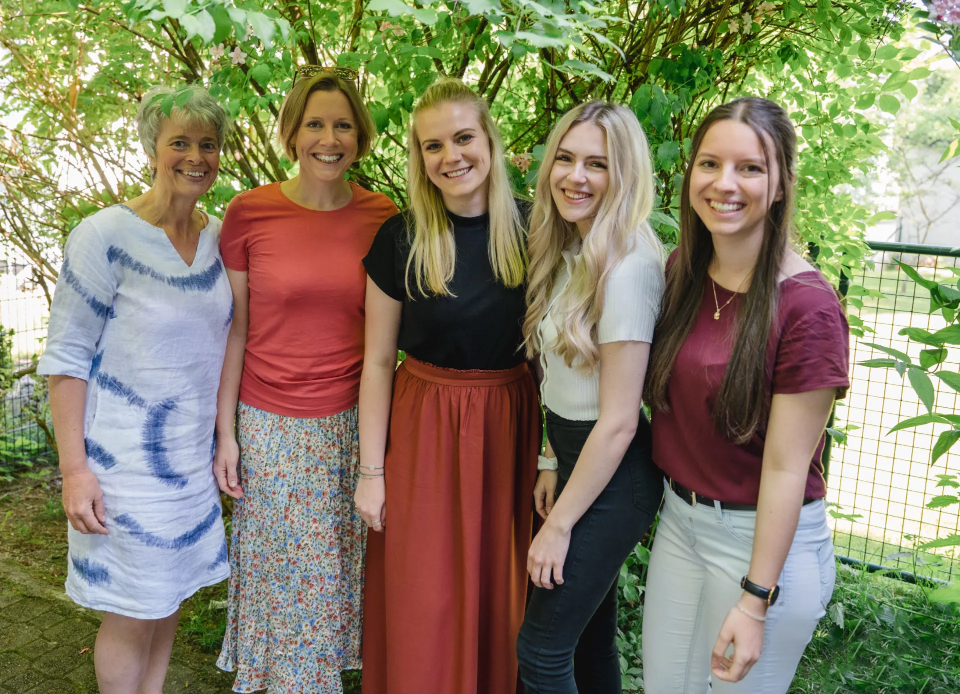 Gruppenfoto Pädagoginnen Kinderhaus